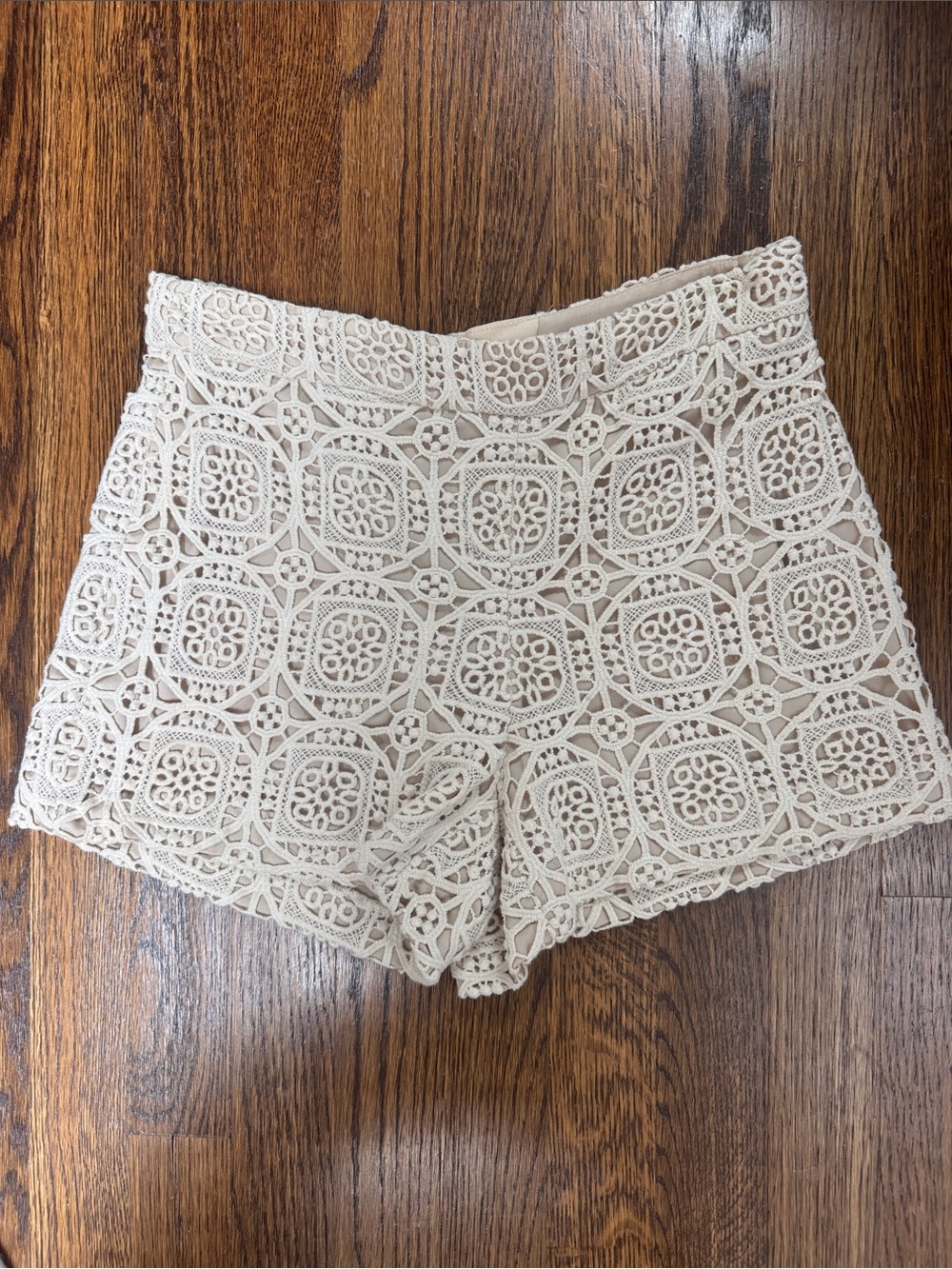 Alice + Olivia Cream Crochet High-Waist Shorts